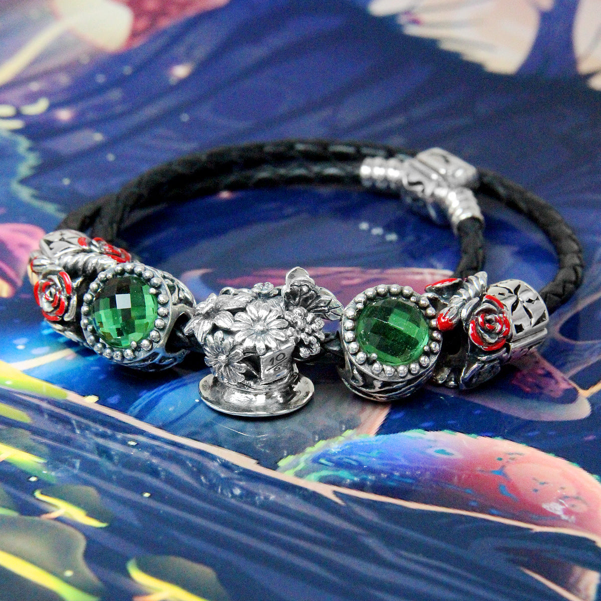 Hatter Bead